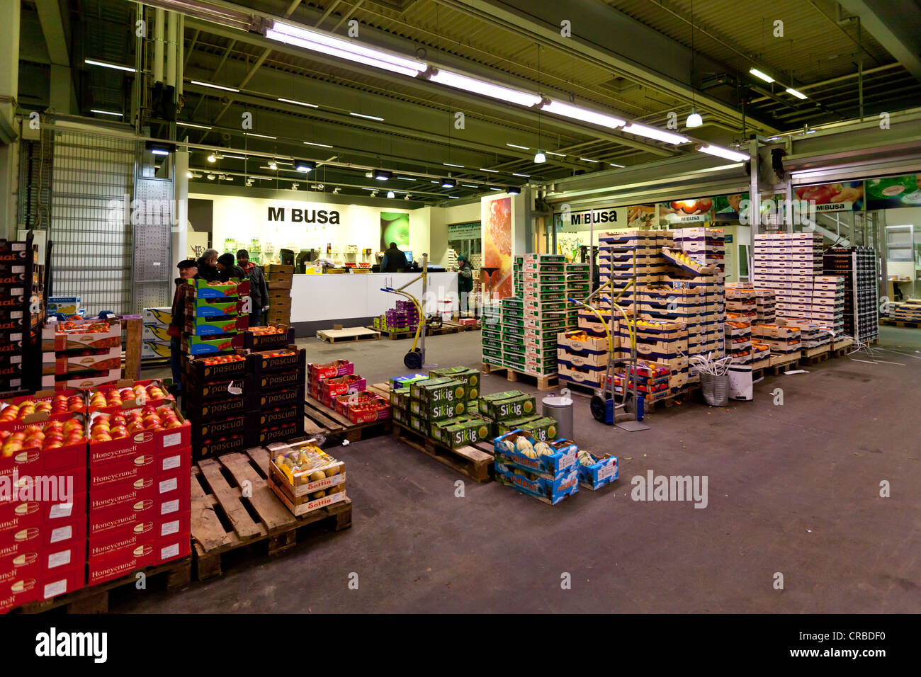 Wholesale for fresh produce, fruit and vegetables, Frankfurt, Hesse
