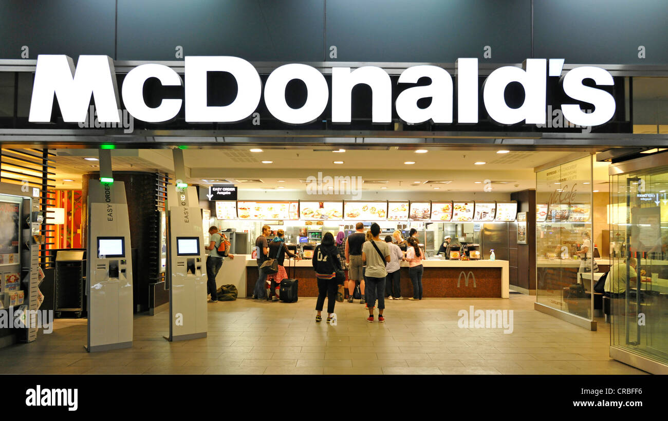 Mcdonalds Restaurant Berlin High Resolution Stock Photography And Images Alamy