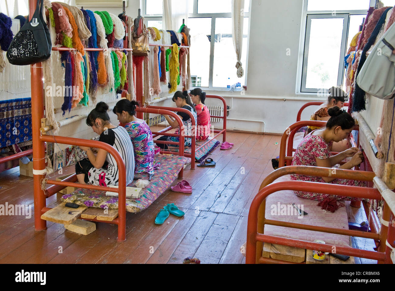 Uzbekistan, Samarkand, carpets factory Stock Photo Alamy