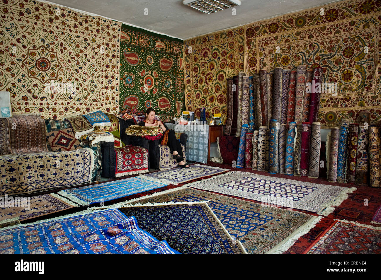 Samarkand silk carpet factory hires stock photography and images Alamy