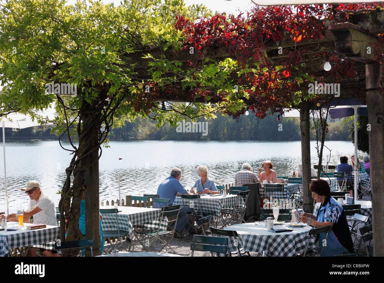 Café am See, a lakeside cafe, Lake Wessling, Wessling, Fuenfseenland, Five Lakes district, Upper Bavaria, Bavaria Stock Photo