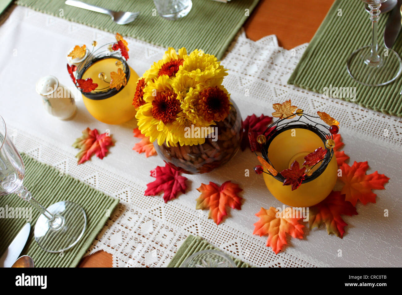 Thanksgiving centerpiece hi-res stock photography and images - Alamy