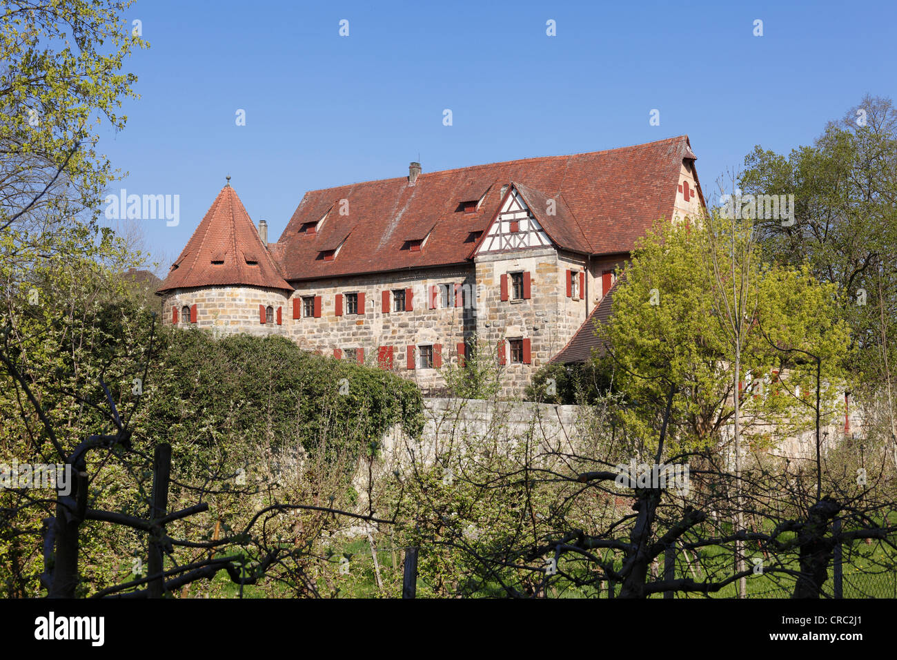 Schloss Kunreuth moated castle, Franconian Switzerland, Upper Franconia, Franconia, Bavaria, Germany, Europe Stock Photo