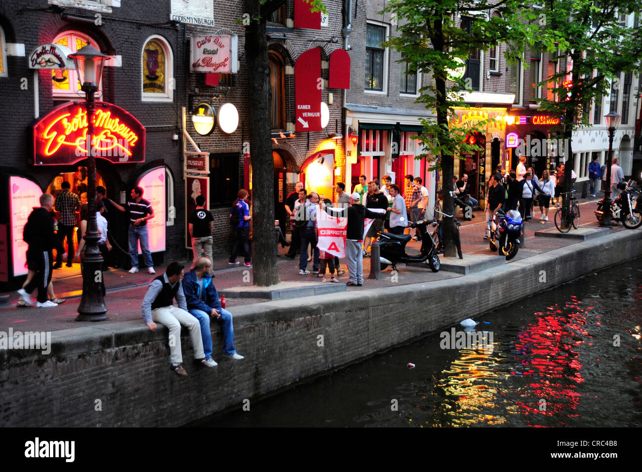 Tourists in the De Wallen district, red-light district, historic district, Amsterdam, North Holland, Noord-Holland Stock Photo