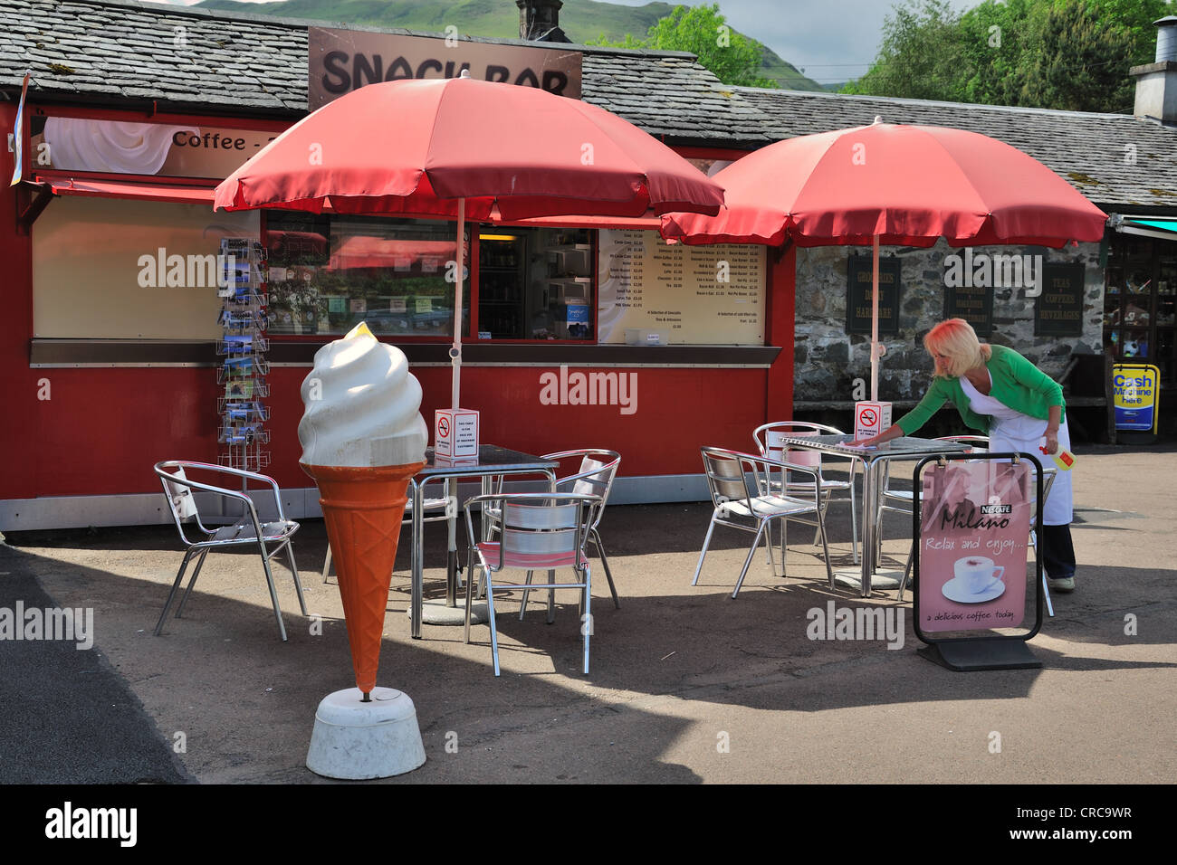 Ice Cream Shop and Small Restaurant