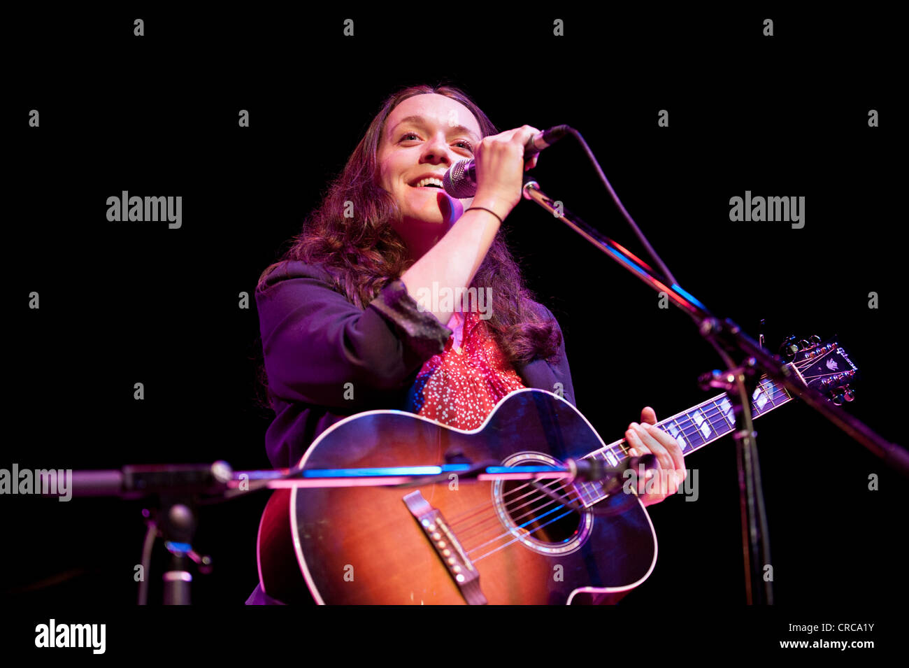 Lucy Wainwright Roche in concert at Warwick Arts Centre, 2011 Stock Photo