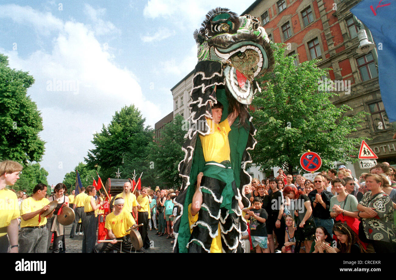 Berlin Carnival of Cultures in Kreuzberg Stock Photo - Alamy
