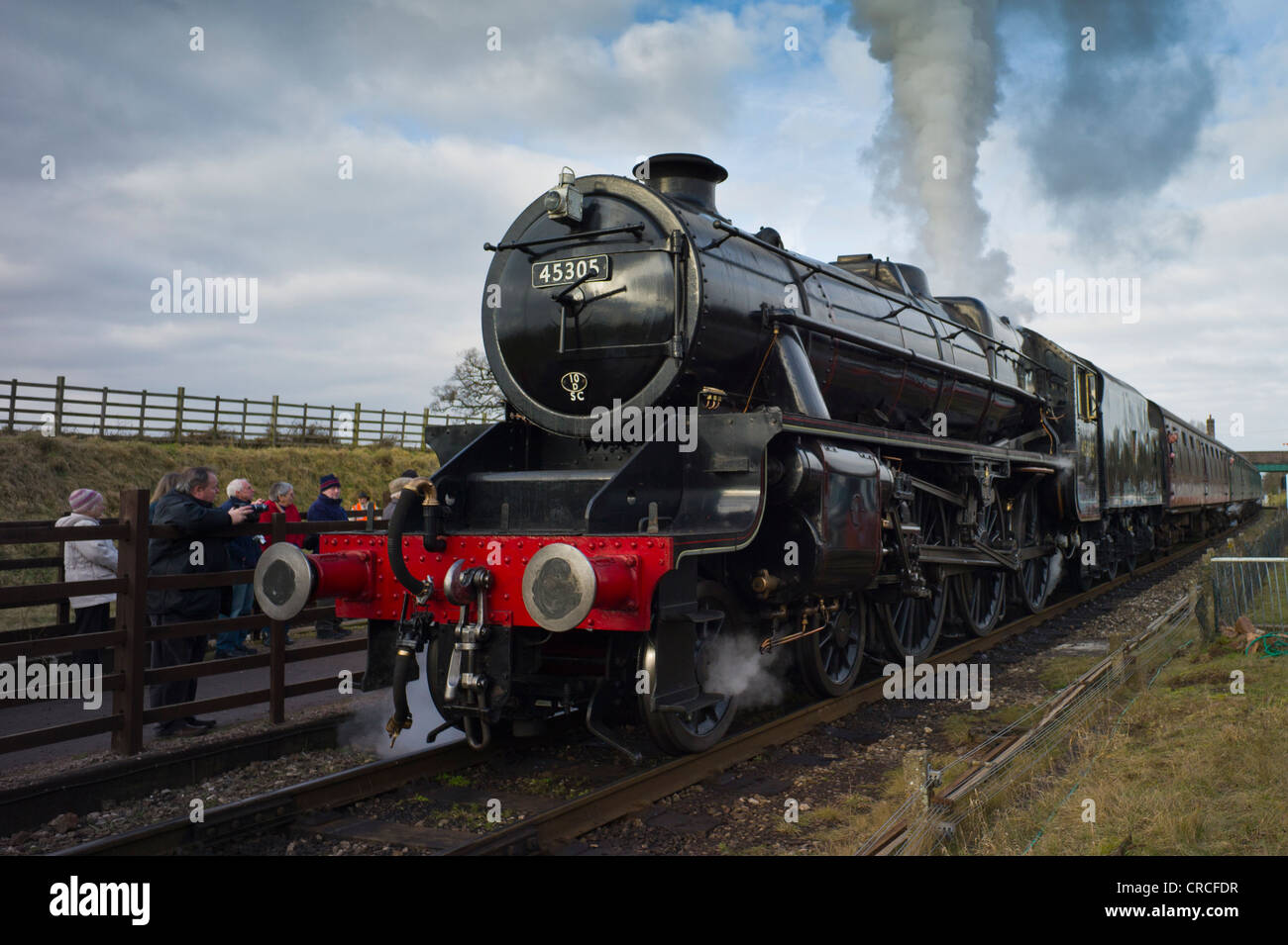 LMS Stanier Class 5 4-6-0 45305 at Quorn station on the Great Central Railway. Stock Photo