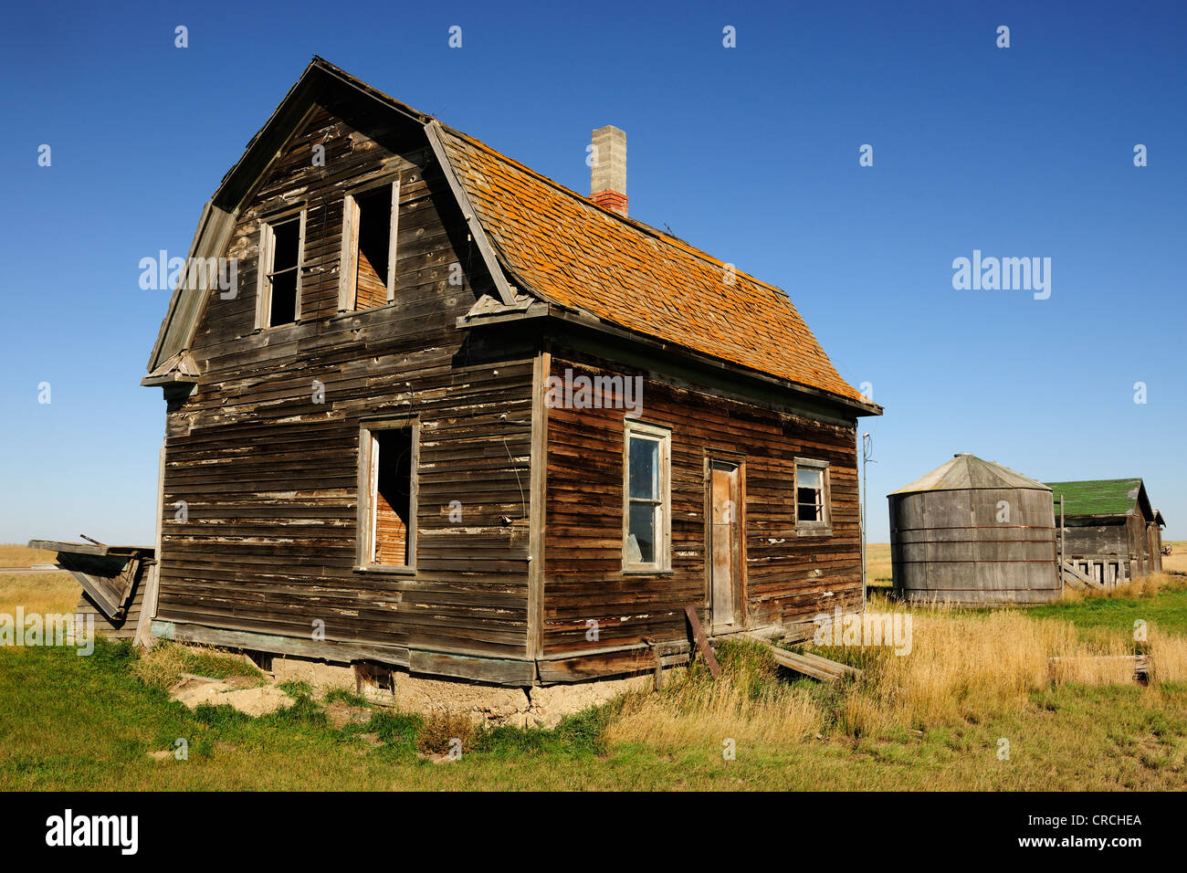 Old abandoned house in the Prairies, Saskatchewan, Canada Stock Photo
