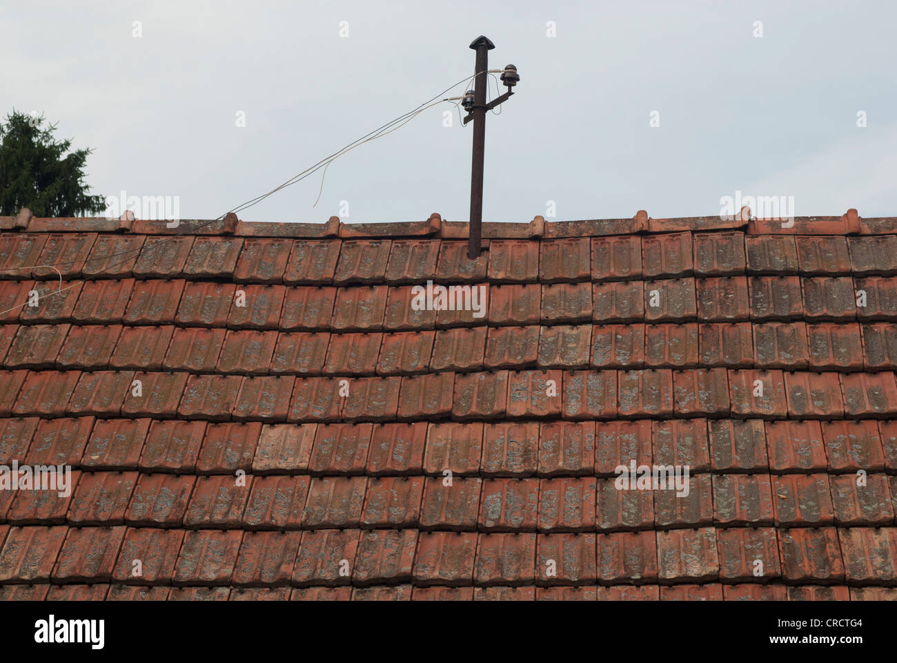 Old roof electric pole hires stock photography and images Alamy