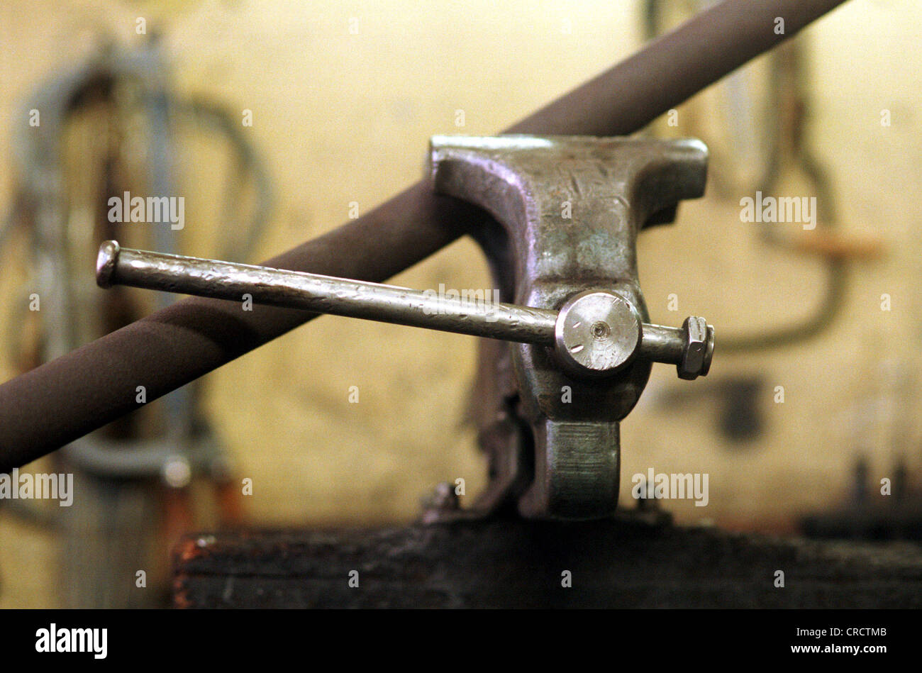 Vice in a car workshop Stock Photo - Alamy