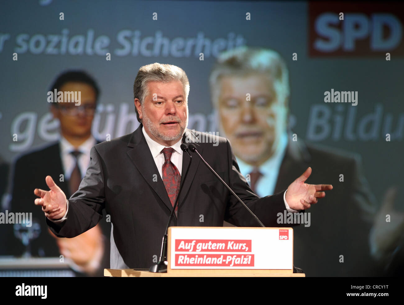 Kurt Beck, prime minister of Rhineland-Palatinate, SPD, social democratic party, speaking during an election campaign in Bendorf Stock Photo