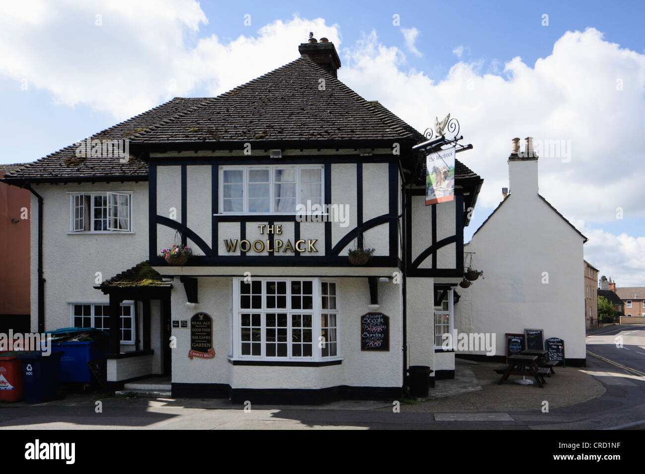 The Woolpack public house St Neots Cambridgeshire Stock Photo Alamy