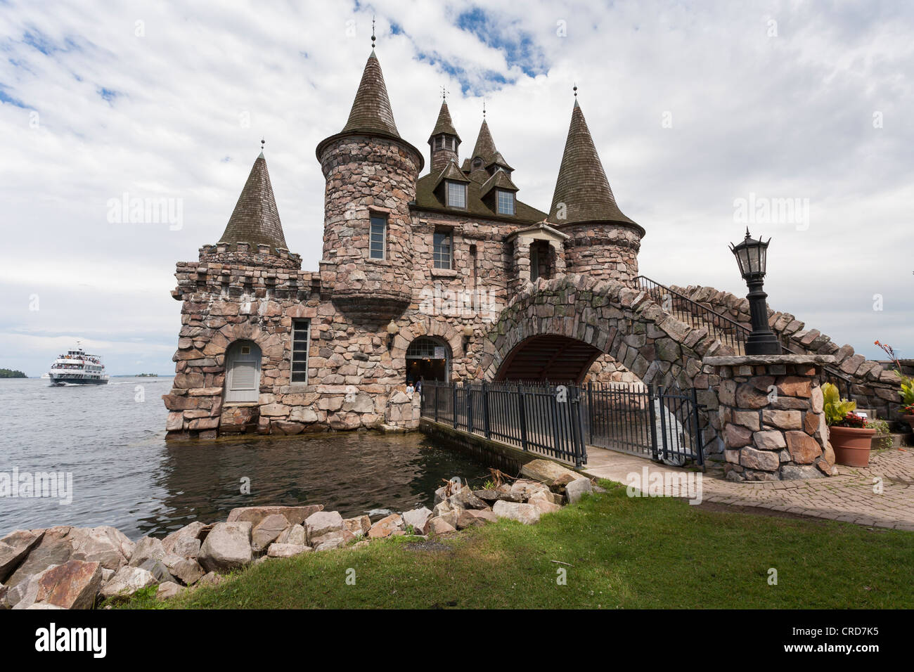 The Power House at Boldt Castle, tour boat approaching from the river. Stock Photo