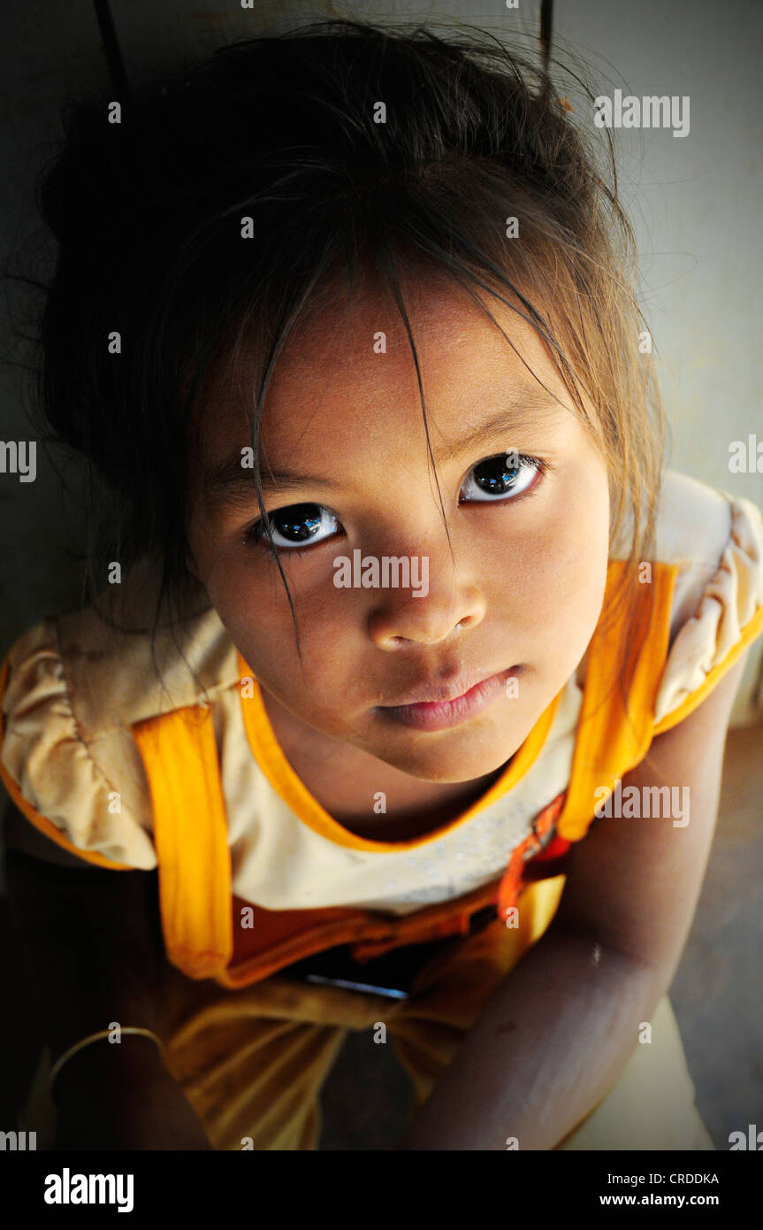 Southeast asian girl hi-res stock photography and images - Alamy