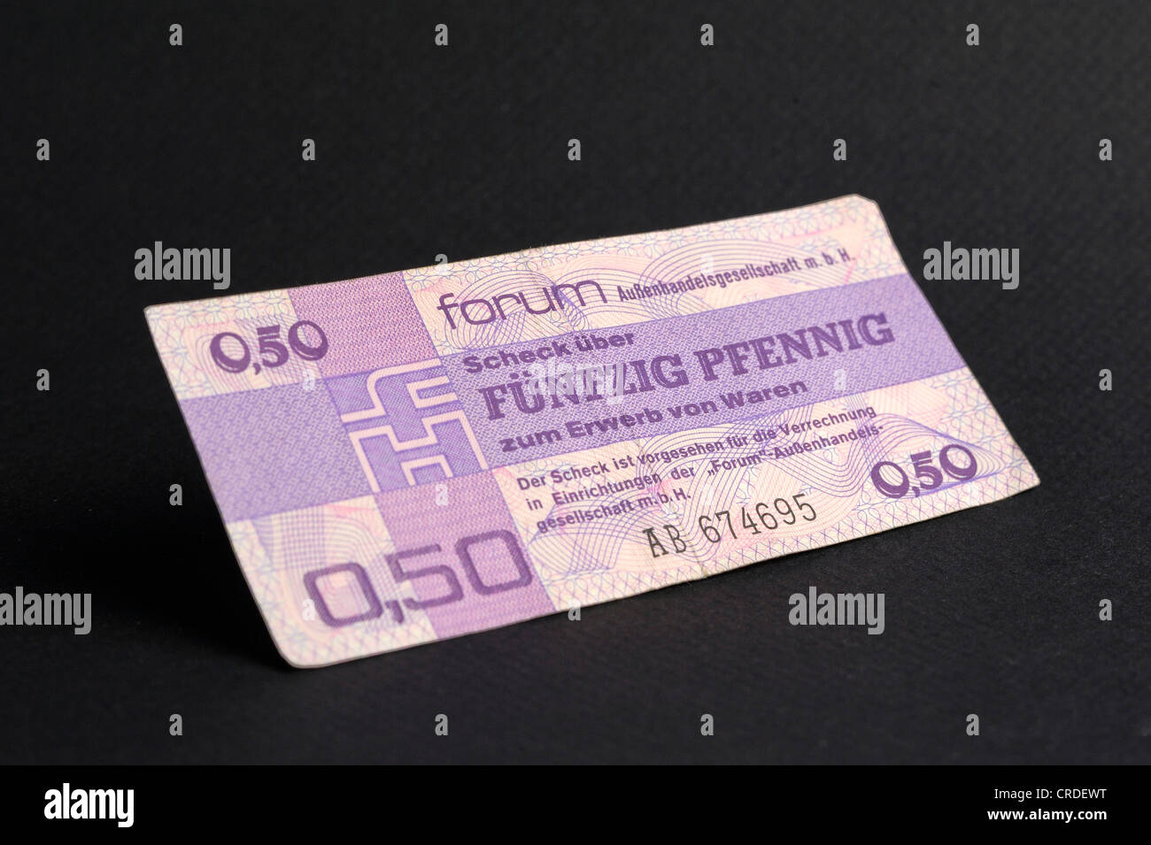 Cheque from Forum for 50 pfennig for cashless payments for Western goods in the East German Intershop, GDR, 1979 Stock Photo