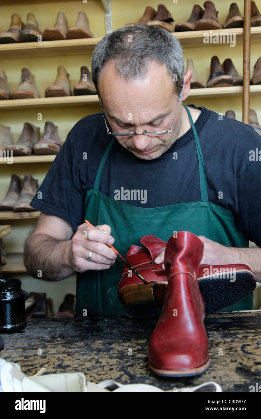 Boot cobblers hires stock photography and images Alamy