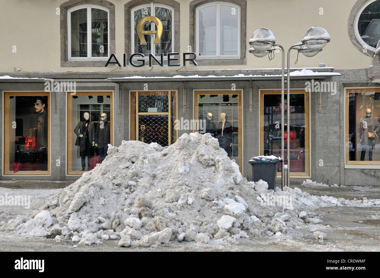 Etienne Aigner Resolution Photography Images - Alamy