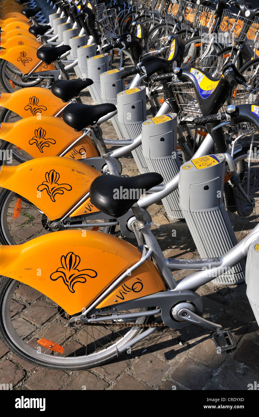 Brussels midi station hires stock photography and images Alamy