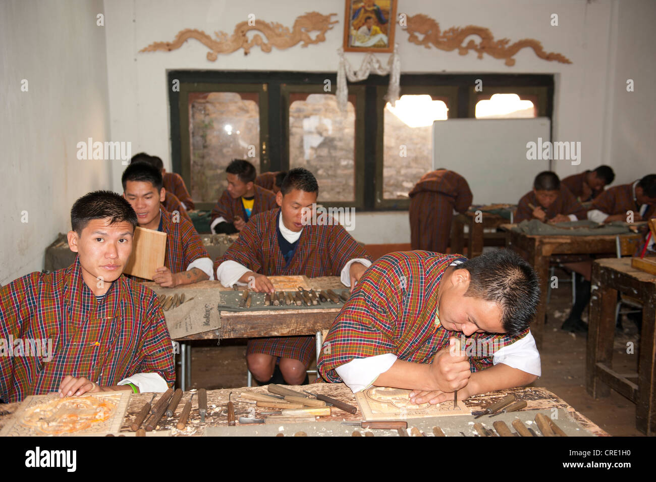 Young men training to wood carvers, crafts, handicrafts