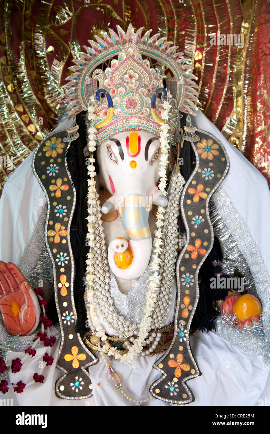 Hinduism, Figure of the God Ganesha or Ganesh, God of happiness and new beginnings, Durgiana Mandir Vishnu Temple, Armritsar Stock Photo