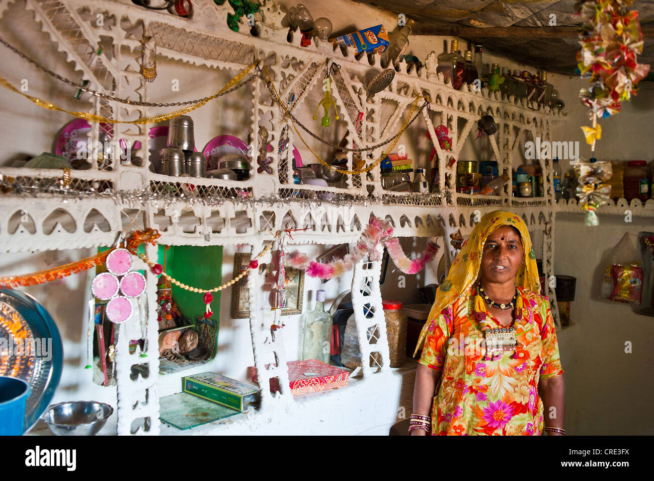 TRADITIONAL SARI MAMAS HOME