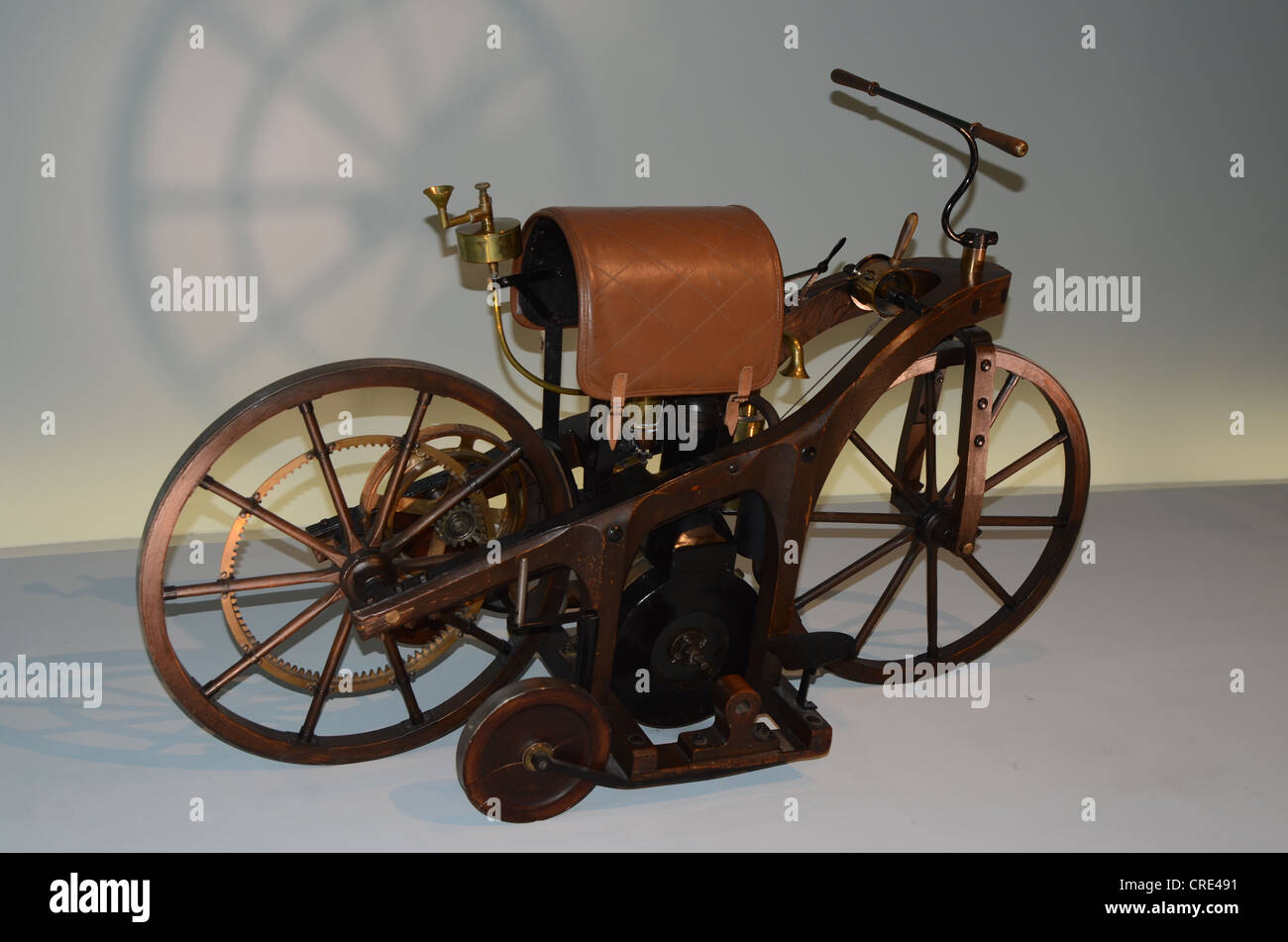 Otto four strike engine hi-res stock photography and images - Alamy