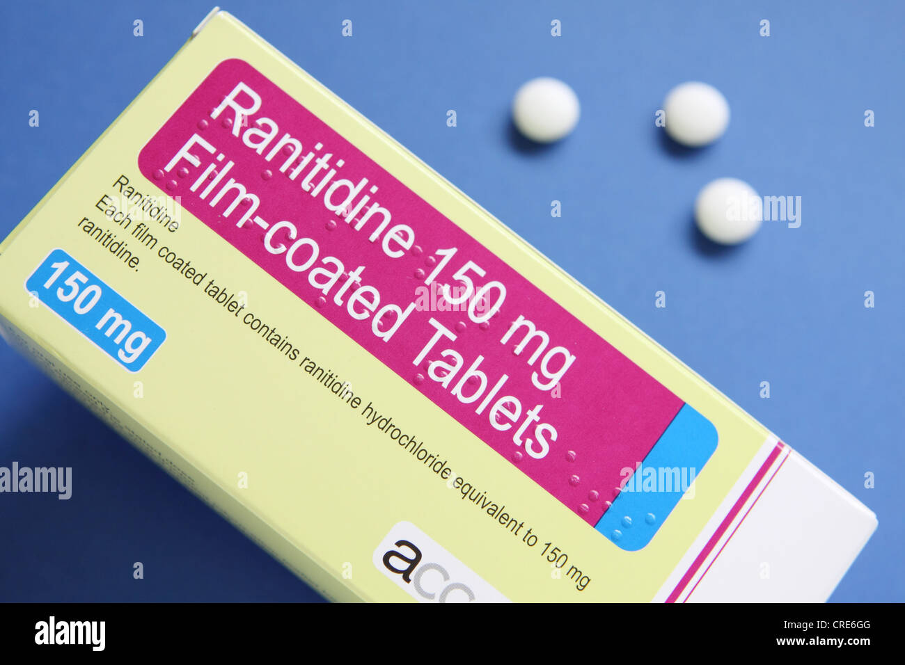 Ranitidine 150mg film coated tablets packet packaging Stock Photo - Alamy