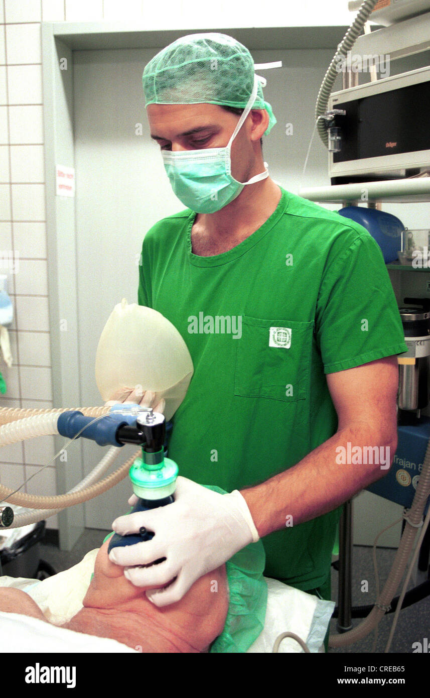 Anesthesiology at induction of anesthesia, Bochum, Germany Stock Photo Alamy