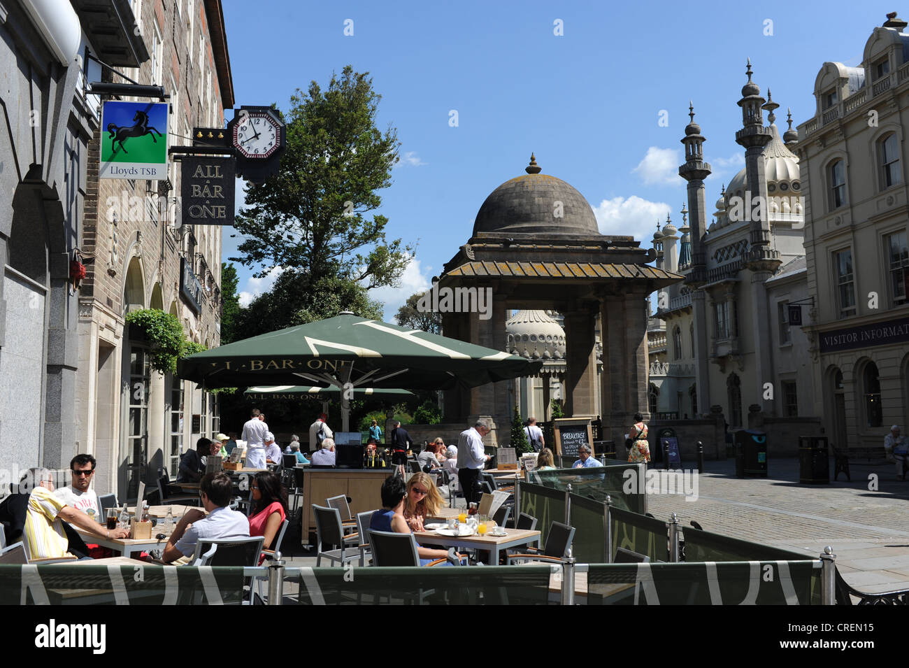 Bar outdoor seating High Resolution Stock Photography and Images Alamy