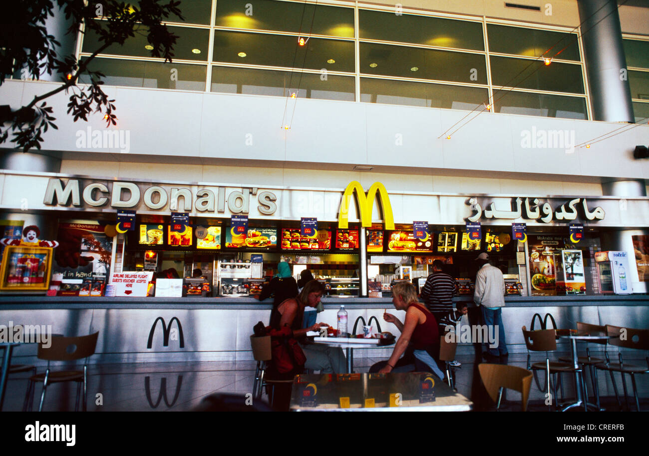 Dubai UAE Dubai Airport People Eating At Mcdonald's Stock Photo Alamy