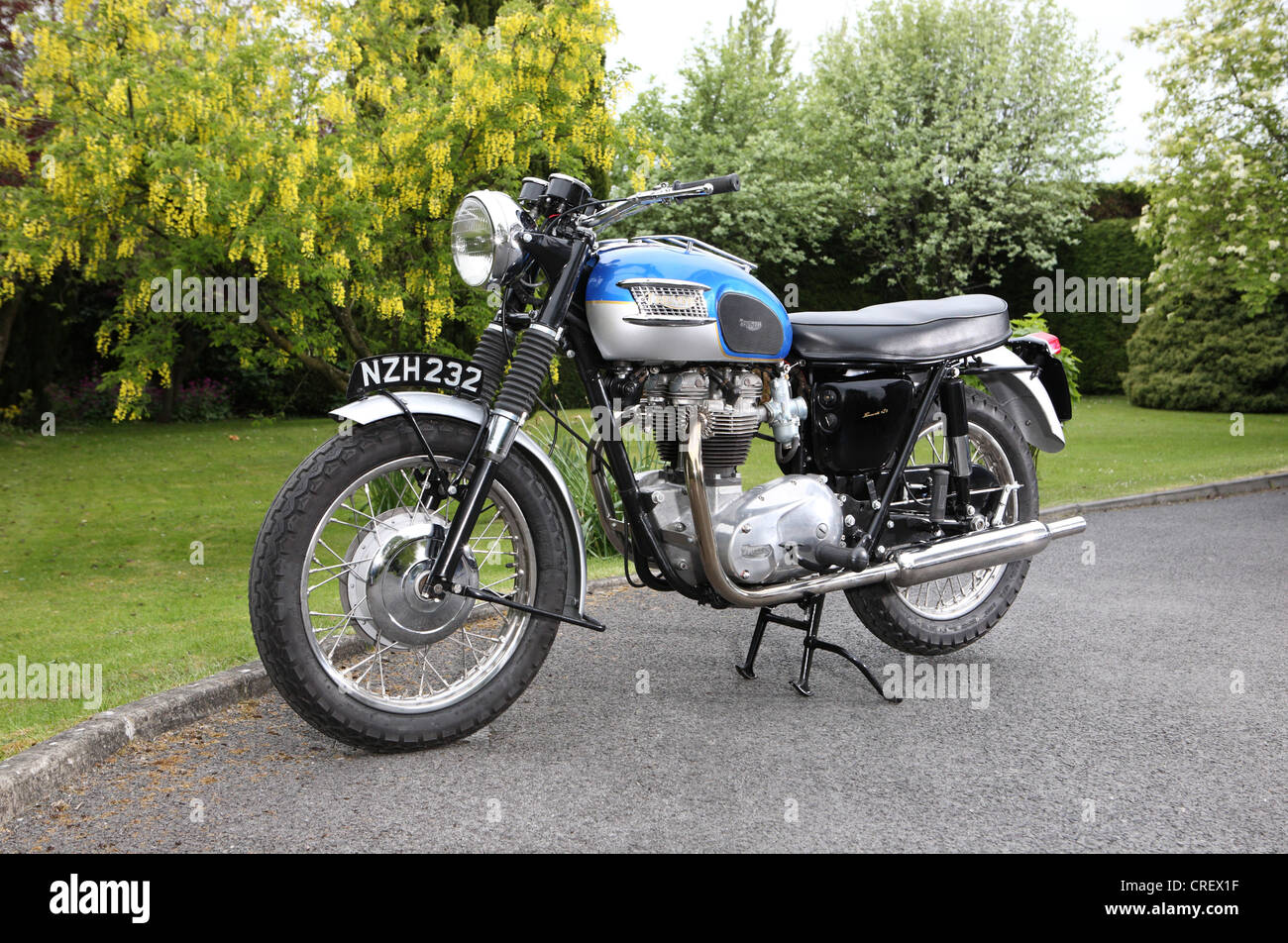 Triumph bonneville t120 hi-res stock 