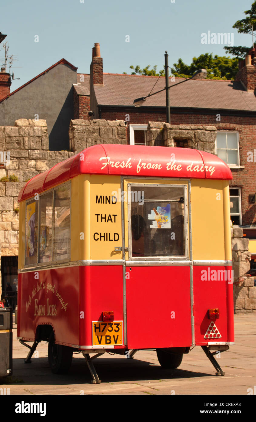 ice cream van york Stock Photo Alamy