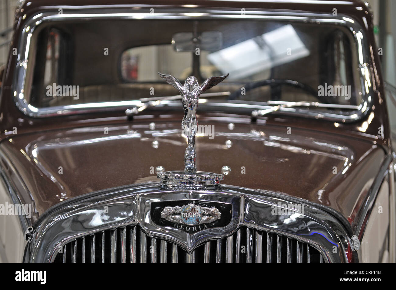 Old triumph car hi-res stock photography and images - Alamy