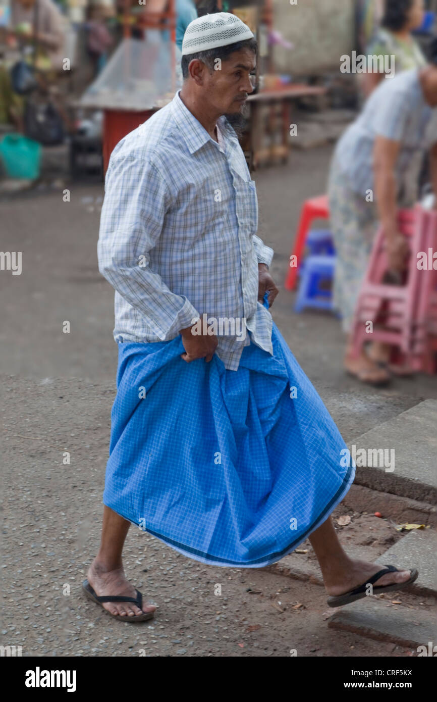 Myanmar, Burma, Yangon. Burmese Man Wearing a Longyi, the Burmese Sarong  Stock Photo - Alamy