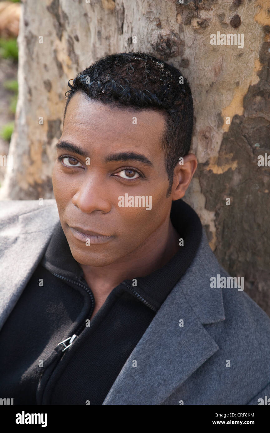 Image handsome african american hi-res stock photography and images - Alamy