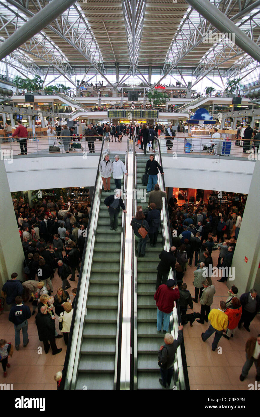 Hamburg germany arrival area hi-res stock photography and images - Alamy