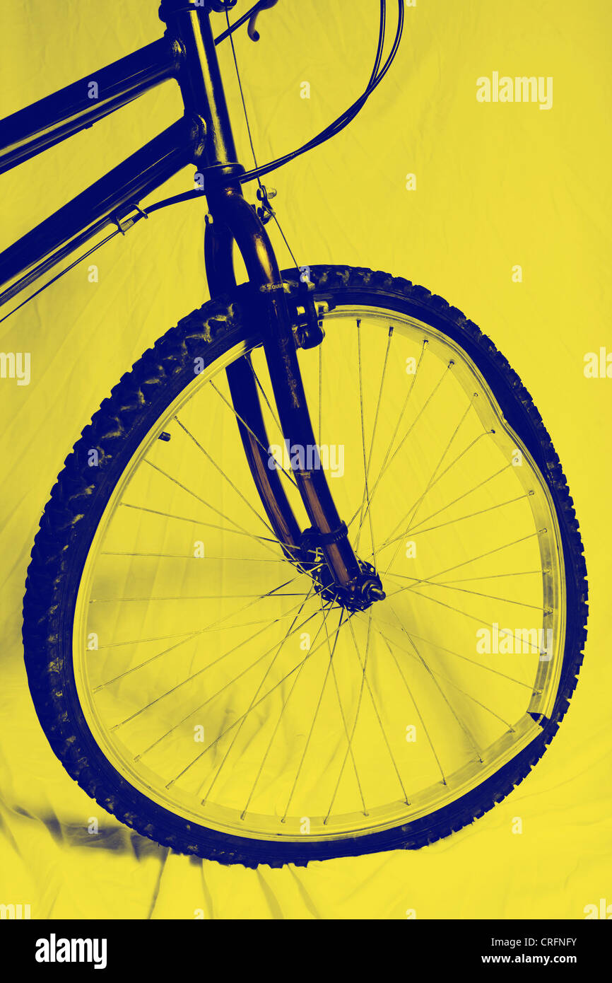 Damaged bicycle wheel Stock Photo Alamy