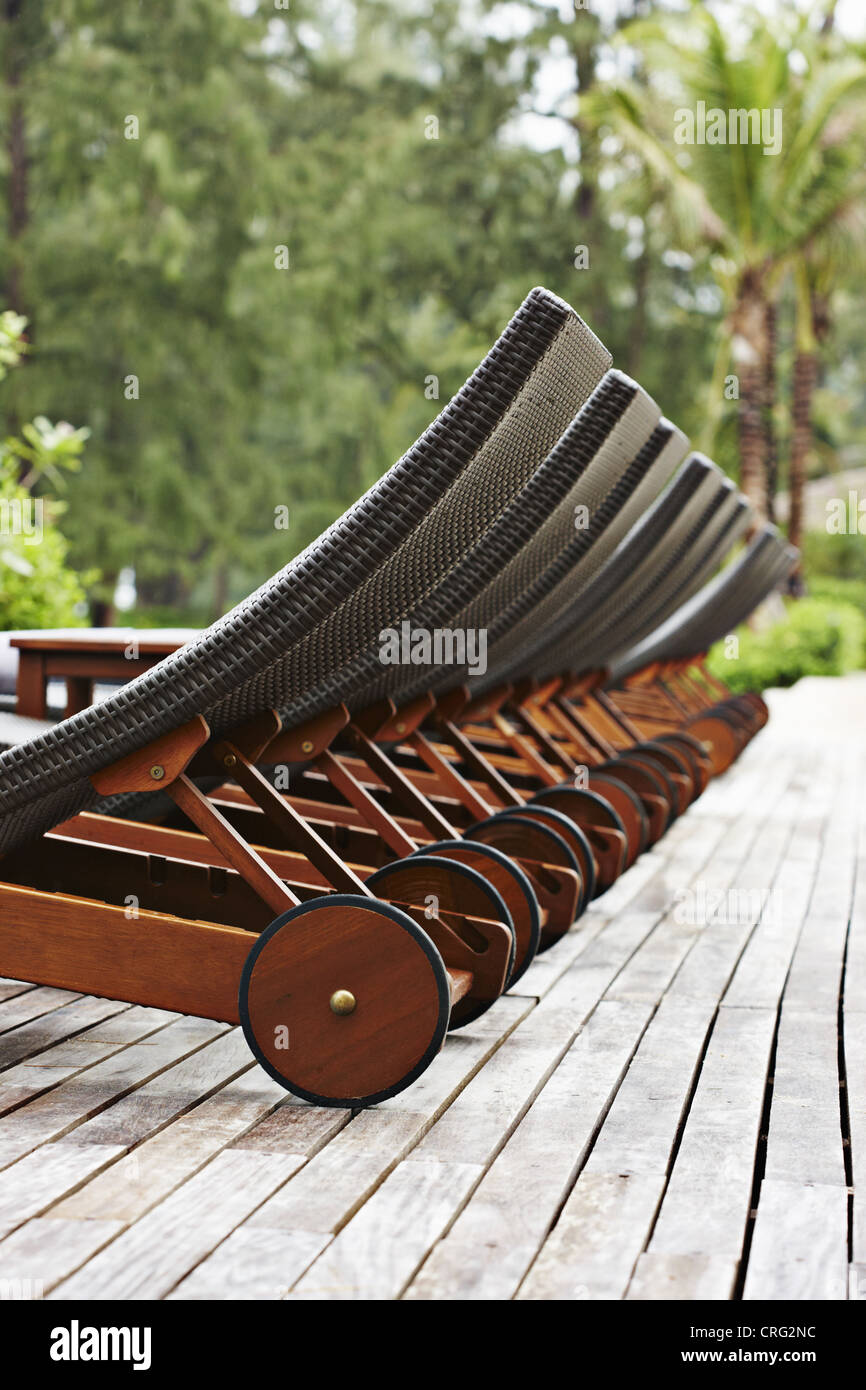Wooden lawn chair hires stock photography and images Alamy