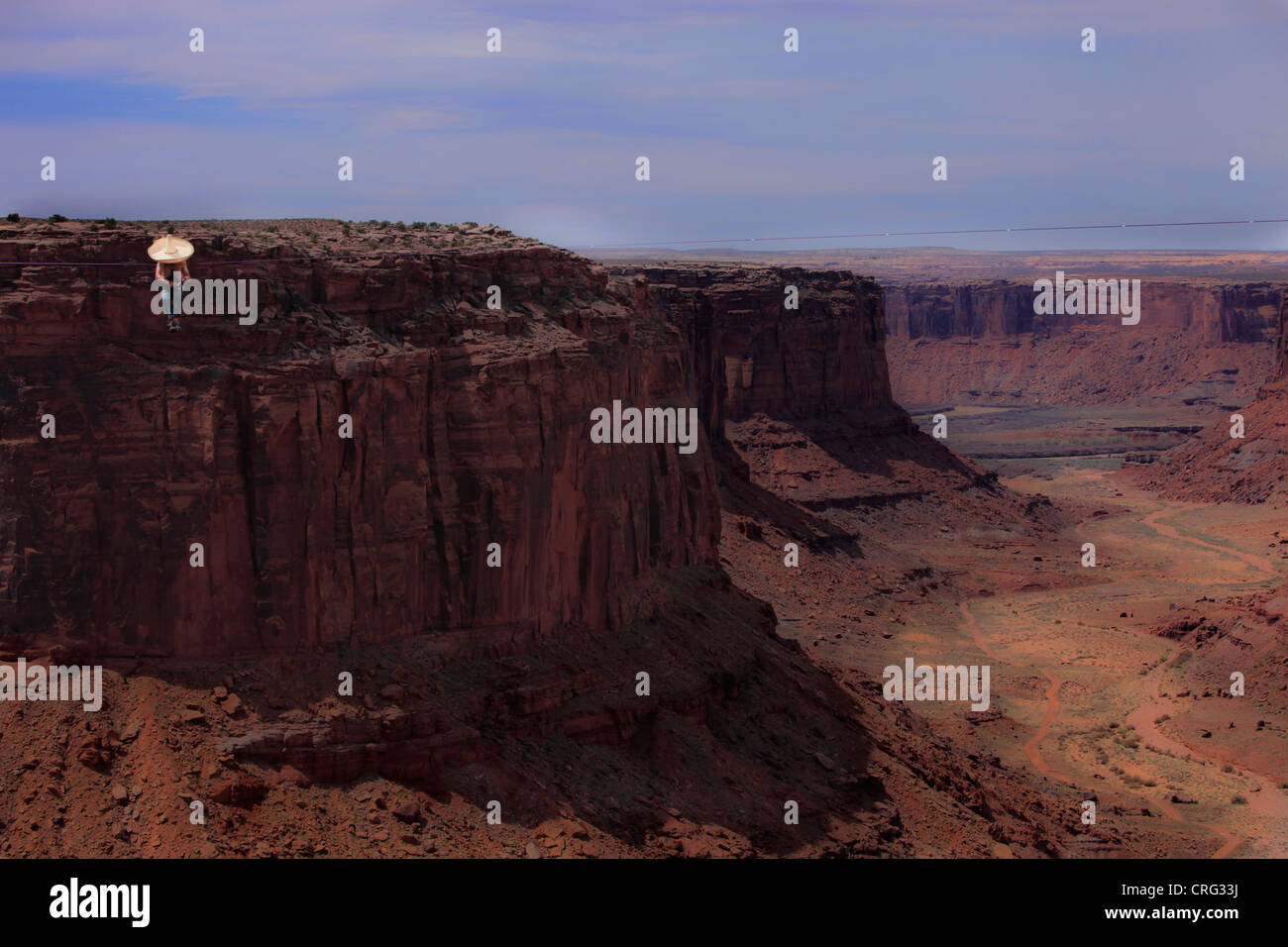 Andy Lewis on a 340 ft highline at the Fruit Bowl, Moab Utah Stock