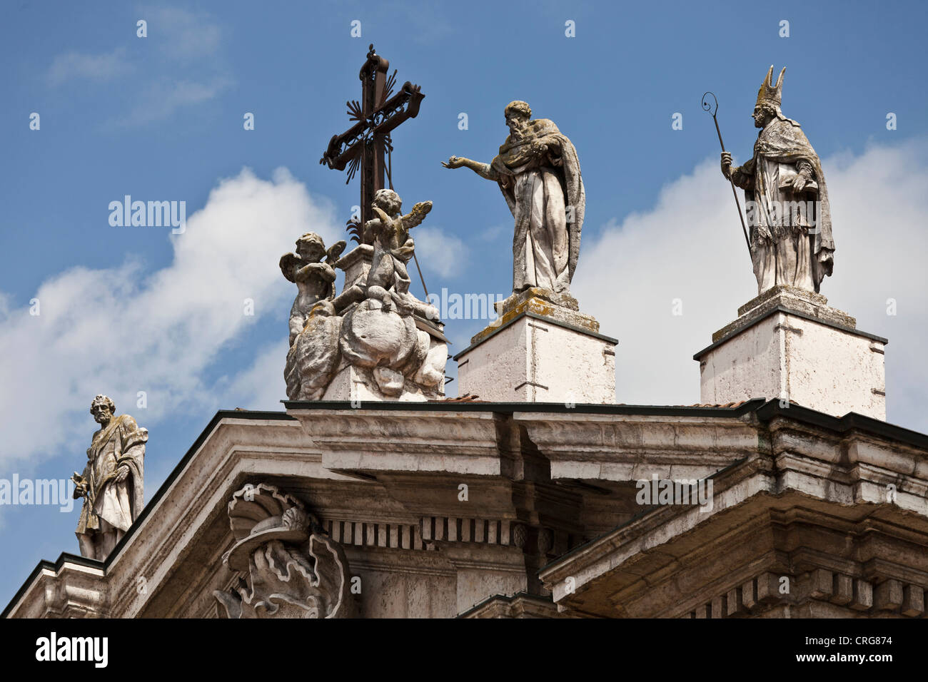 Ruler statues horizontal hi-res stock photography and images - Alamy