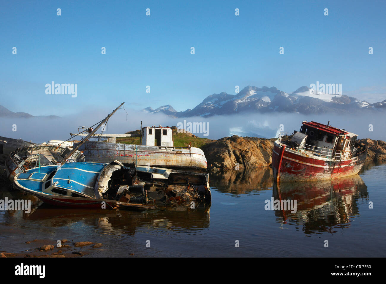 shipwrecks on shore, Greenland, Ammassalik, Ostgroenland, Tunu, Tasiilaq Stock Photo