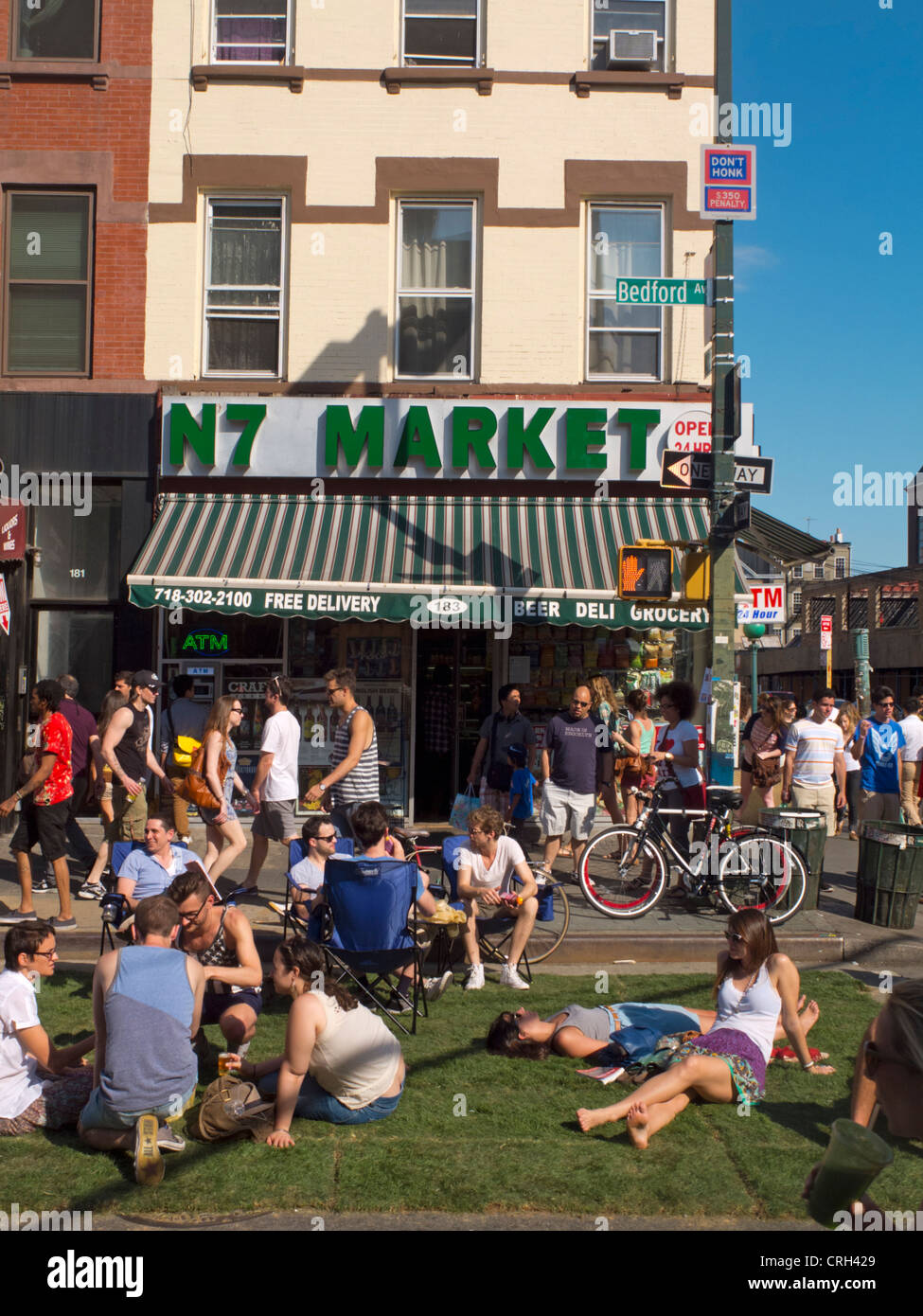 Williamsburg summer street fair in Brooklyn NYC Stock Photo Alamy