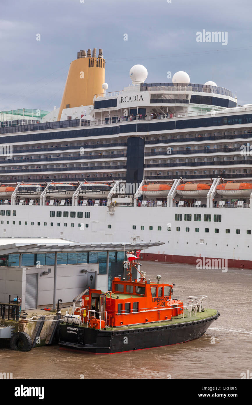 P & O Cruise liner Arcadia at Liverpool pierhead cruise terminal. Stock Photo