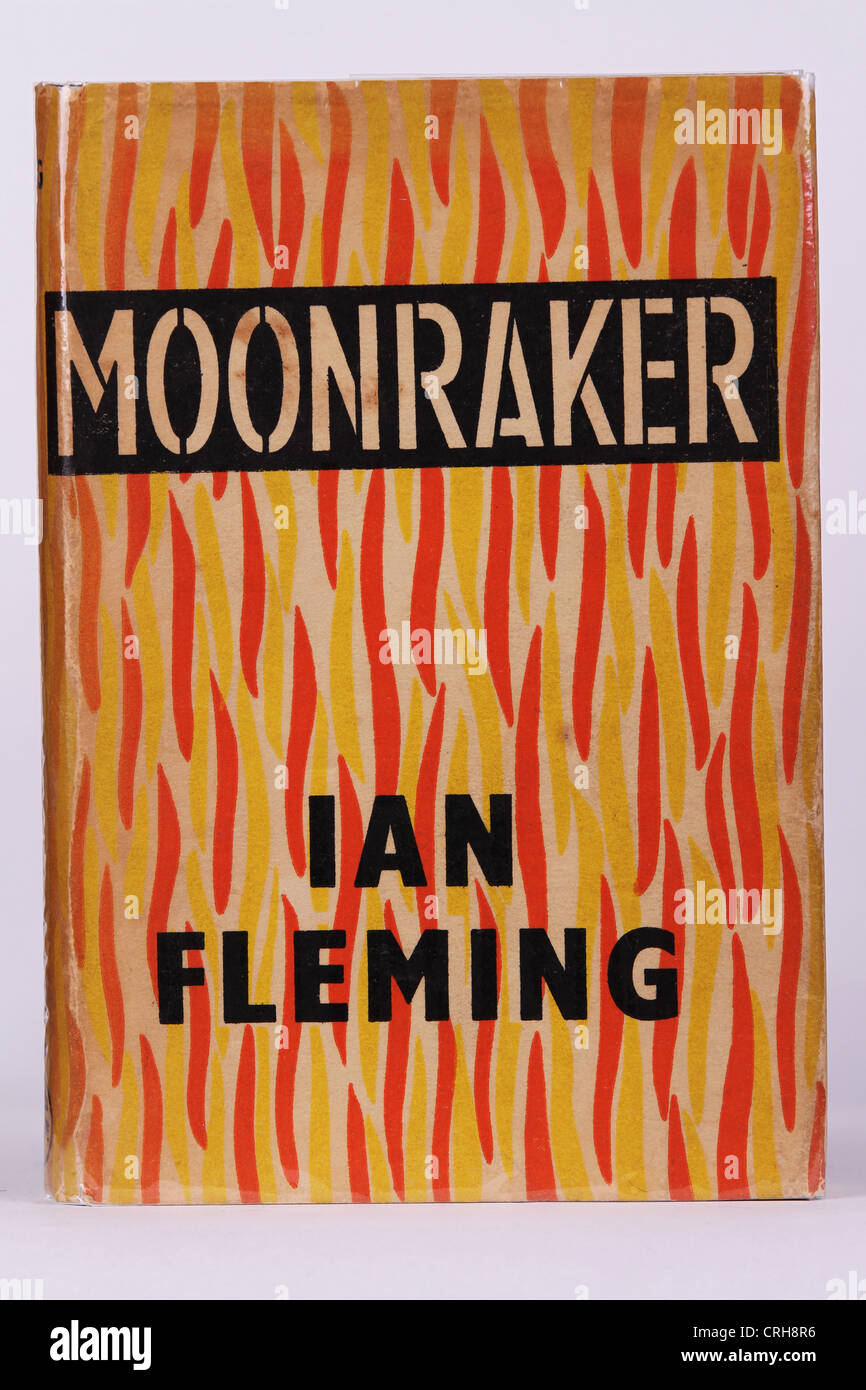 Moonraker Book Cover Ian Fleming James Bond 007 Rare First Edition Book Stock Photo