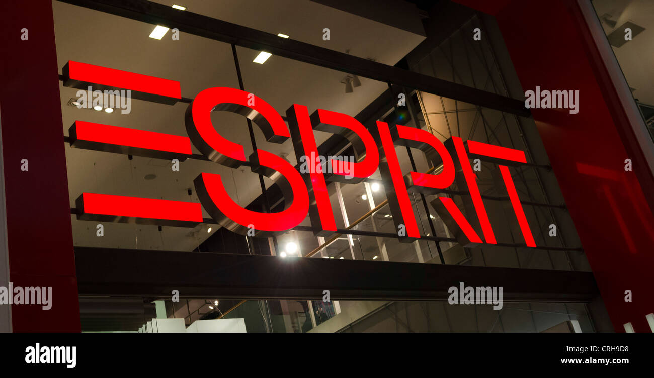 Esprit clothing hi-res stock photography and images - Alamy