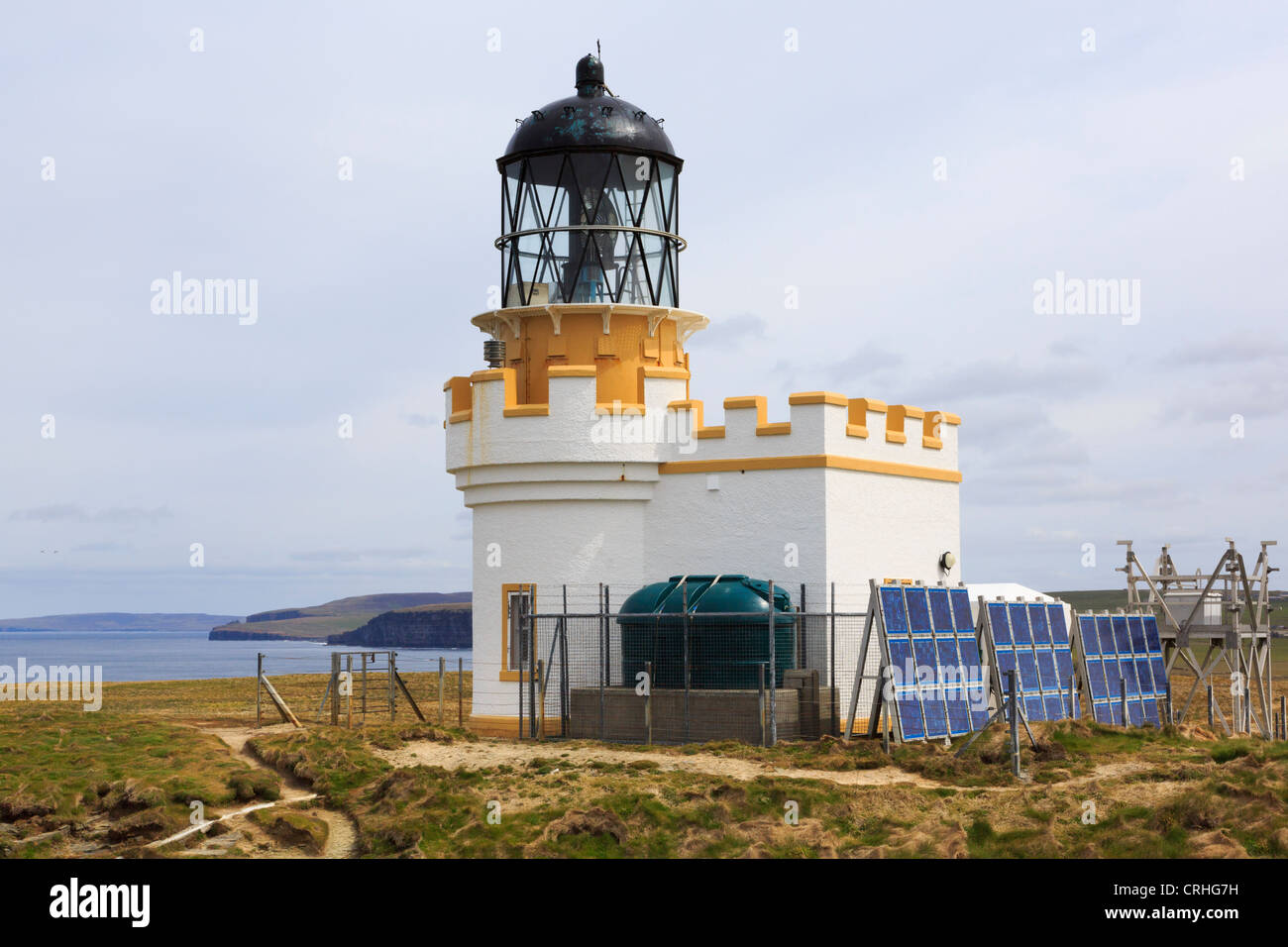 Birsay lighthouse built by David A Stevenson in 1925 is now powered by solar panels on Brough of Birsay Orkney Islands Scotland UK Stock Photo