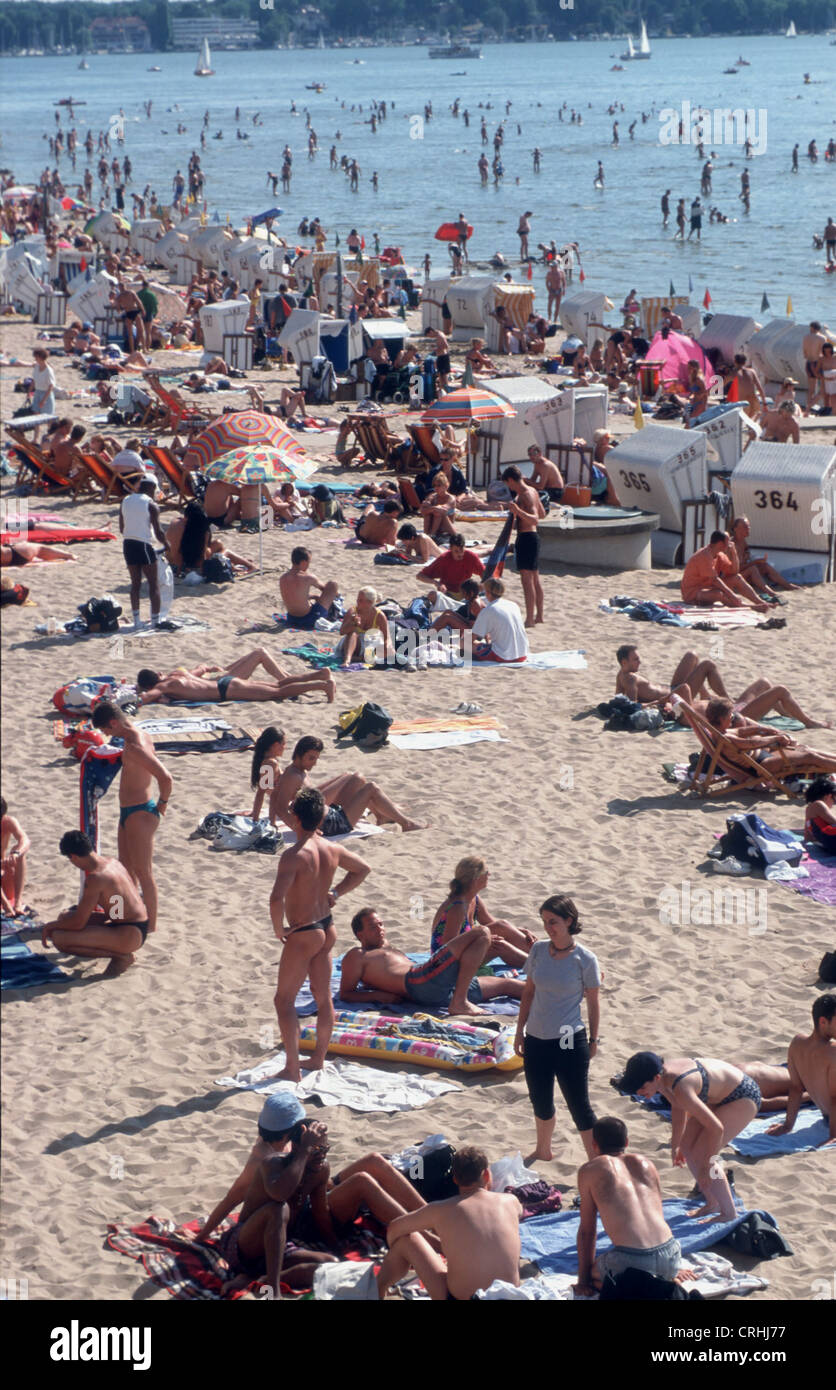 Berlin, Germany, bathers crowd the Wannsee lido Stock Photo