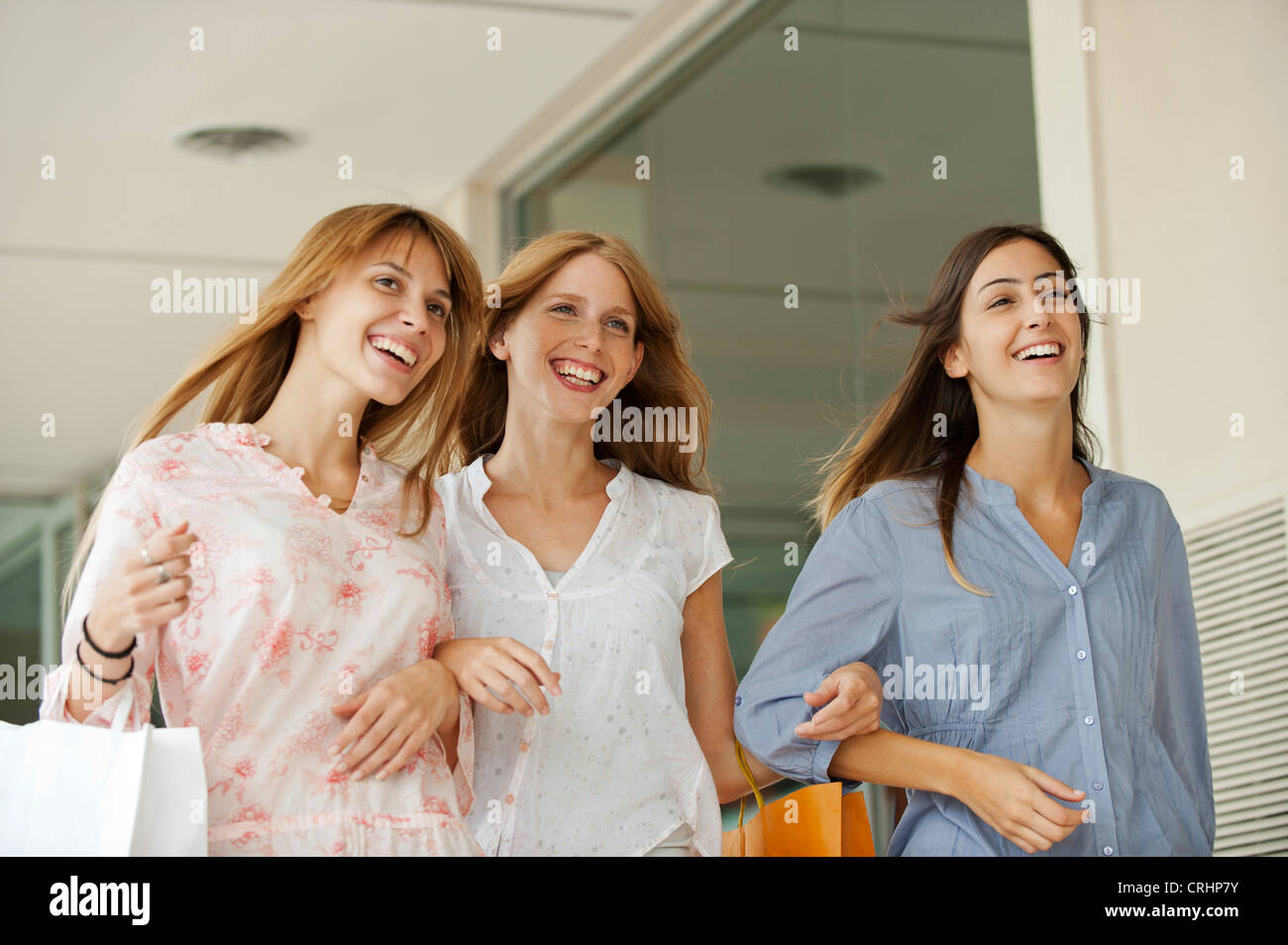 Walking Arm In Arm High Resolution Stock Photography And Images Alamy Walking Arm In Arm High Resolution Stock Photography And Images Alamy