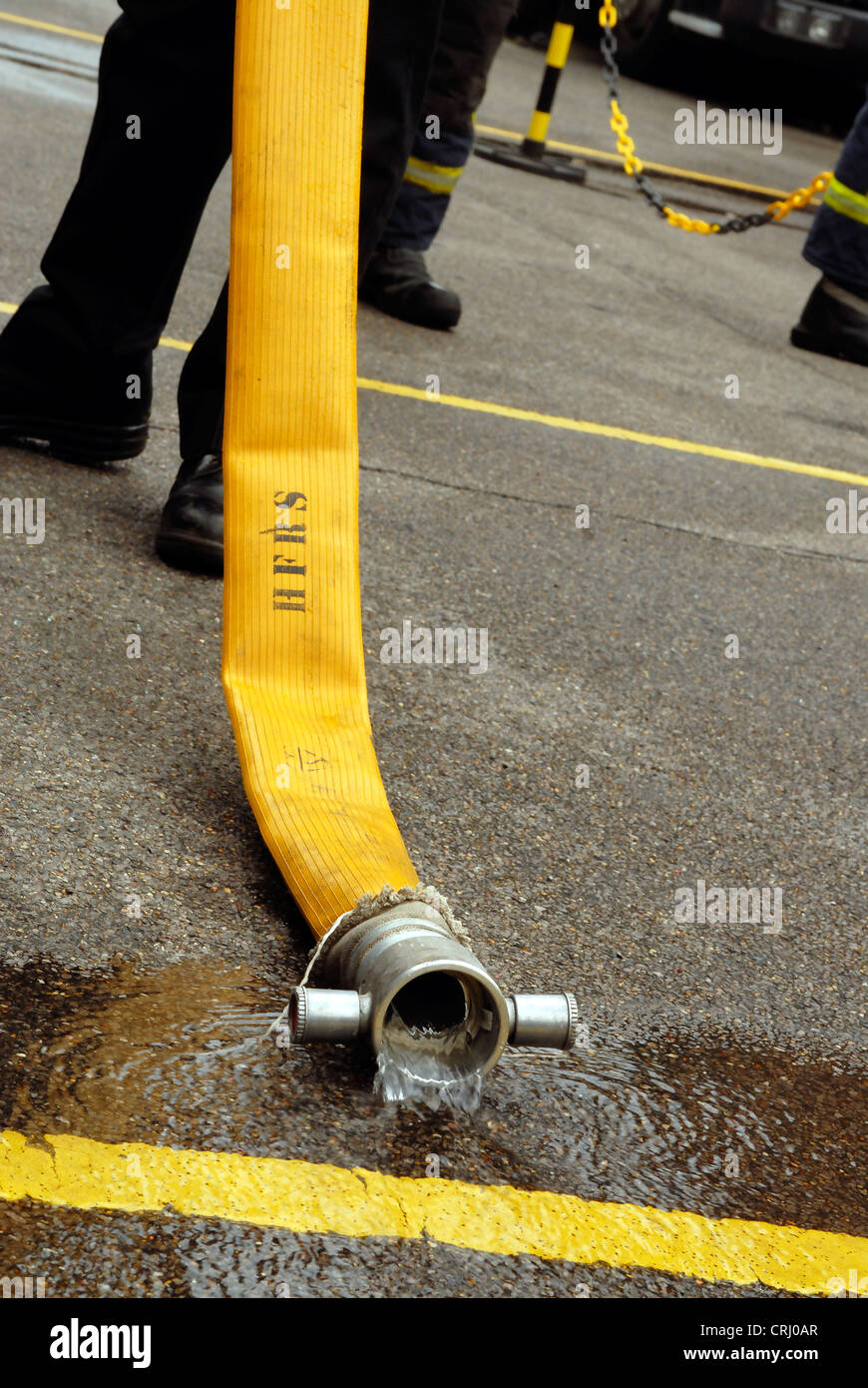 Firemans hose hi-res stock photography and images - Alamy
